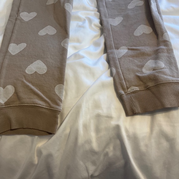 Gap Printed Vintage High-Waisted Jogger Sweatpants for Girls - Picture 2 of 5